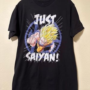 73. Collectible Items NWOT Men's Dragon Ball Z Short Sleeve Graphic T-Shirt -M